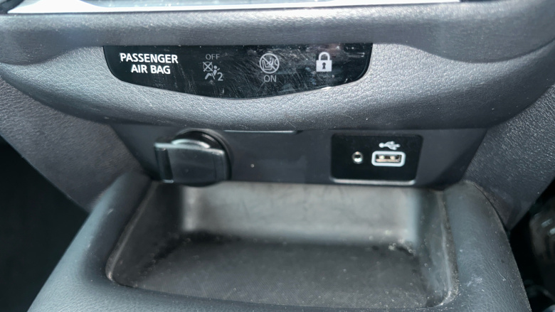 Nissan Juke 1.0 DiG-T 114 N-Connecta 5dr Petrol Hatchback